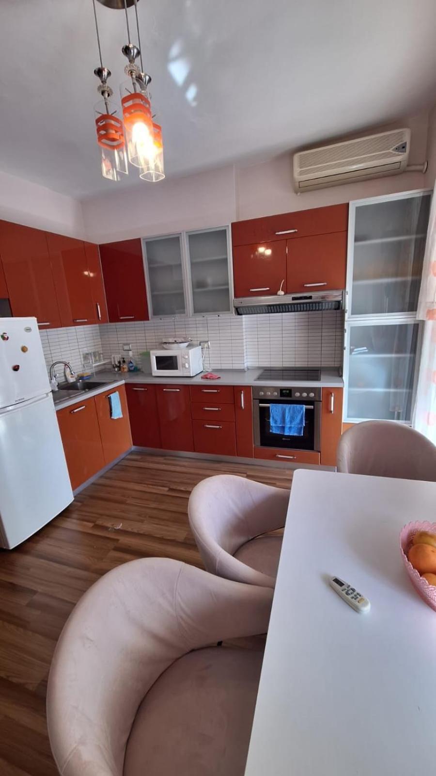 Апартаменты Cozyflat In The Middle Of Тирана Экстерьер фото
